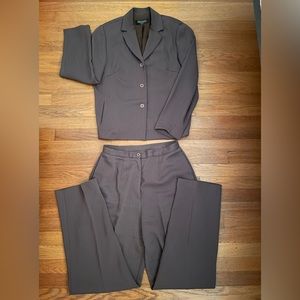 Woman’s Pants Suit - Size 10